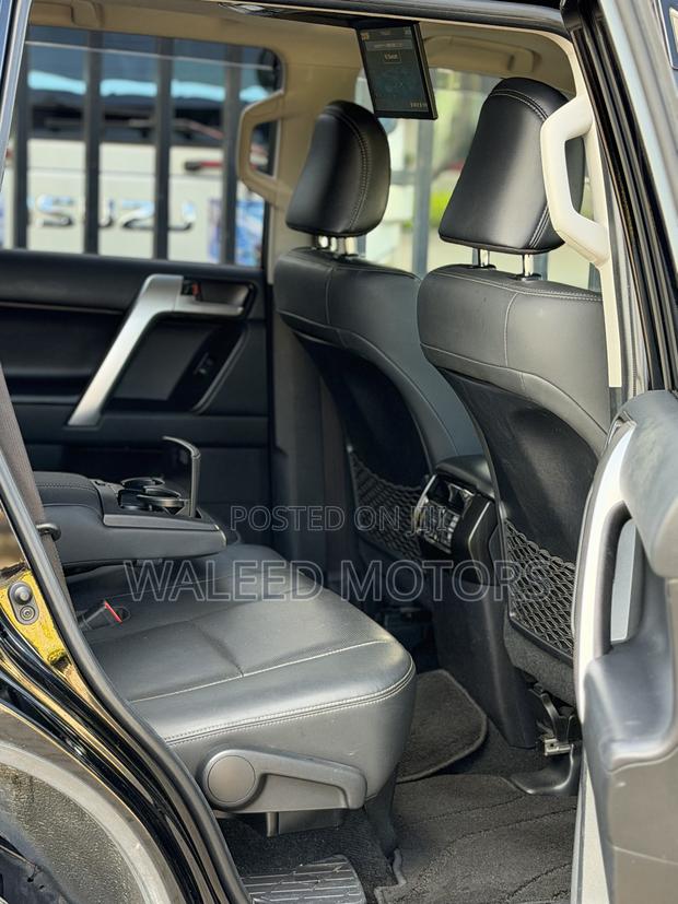 Toyota Land Cruiser Prado 2.7 2021 Black