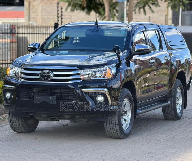 Toyota Hilux 2019 Black