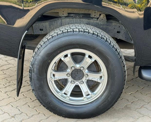 Toyota Hilux 2019 Black
