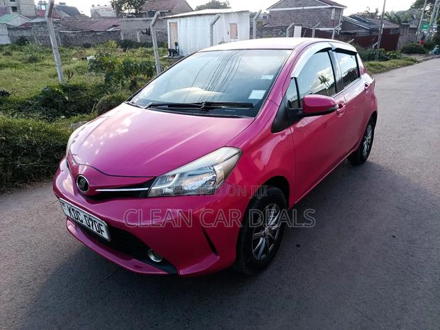 Toyota Vitz 2015
