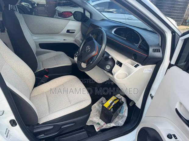 Toyota Sienta 2016 White