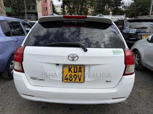 Toyota Corolla Fielder 1.5 Petrol FWD 2014 Silver