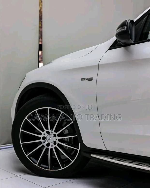 Mercedes-Benz GLC-Class 2019 White