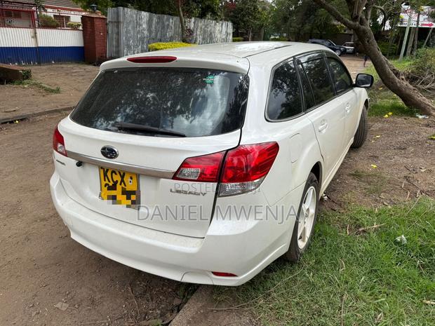 Subaru Legacy 2012 White