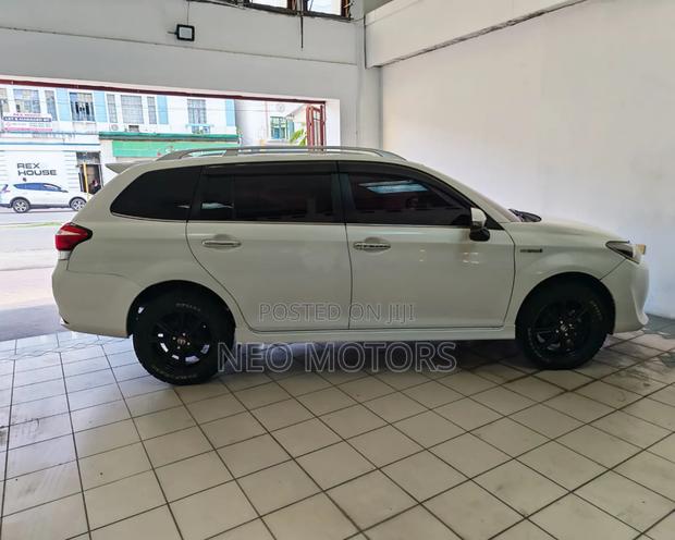 Toyota Corolla Fielder 2017 White