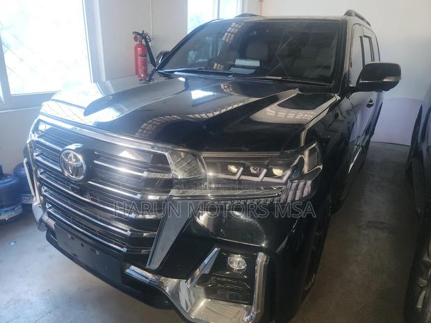 Toyota Land Cruiser 2018 Black