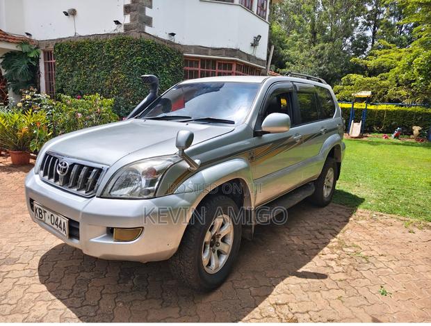 Toyota Land Cruiser Prado 3.0 D-4D 5dr 2006 Silver