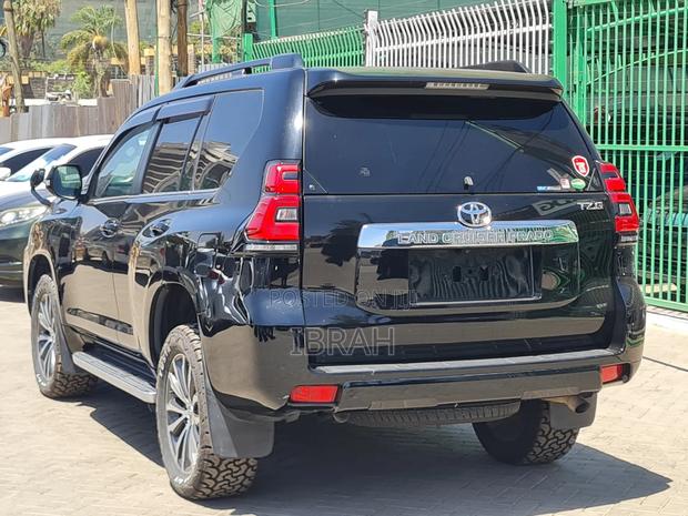 Toyota Land Cruiser 2019 Black