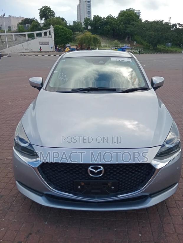 Mazda 2 2019 Silver