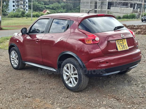 Nissan Juke S 2011 Red