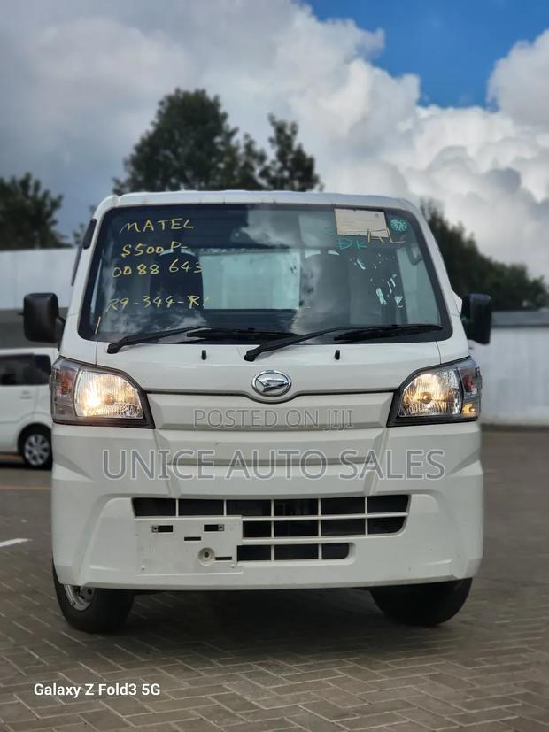 Daihatsu HIJET 2018 White