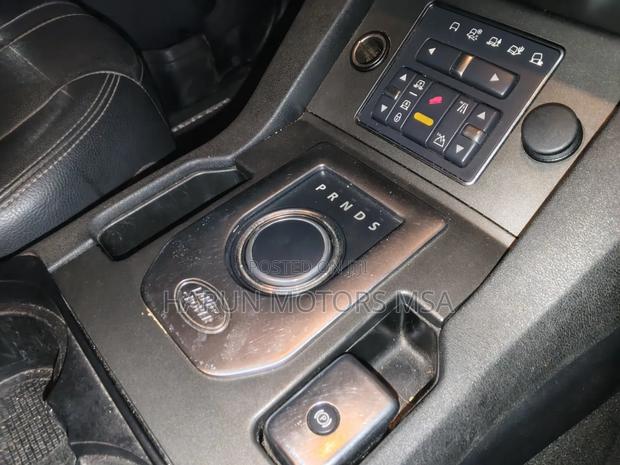 Land Rover Discovery 2012 Black