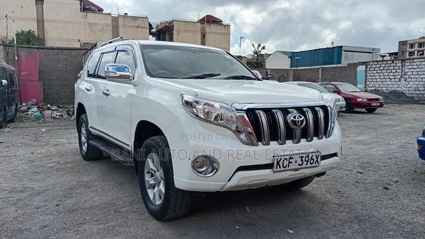 Toyota Land Cruiser Prado 2015 White