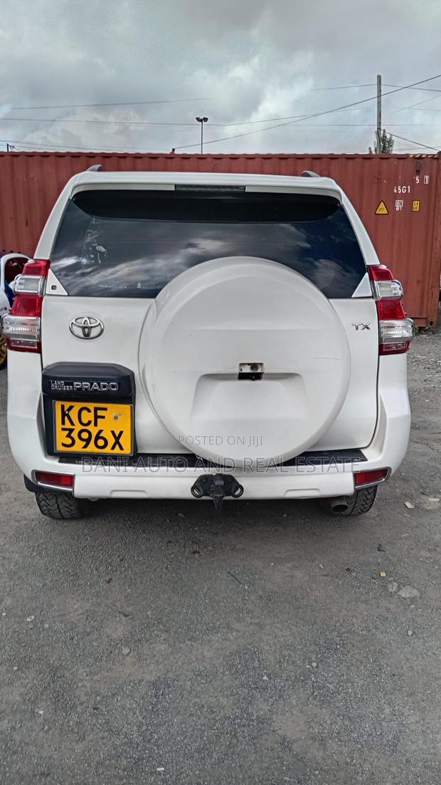 Toyota Land Cruiser Prado 2015 White