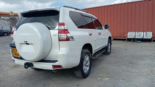 Toyota Land Cruiser Prado 2015 White