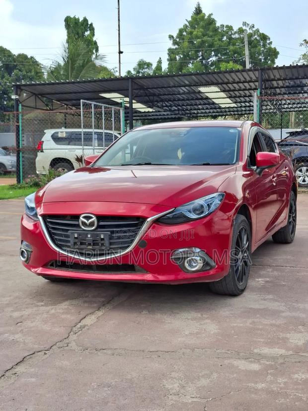 Mazda Axela 2017 Red