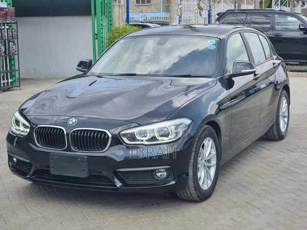 BMW 118i 2018 Black
