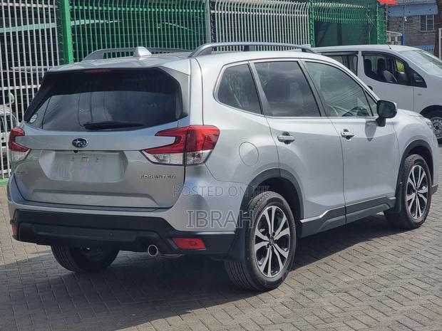 Subaru Forester 2018 Silver