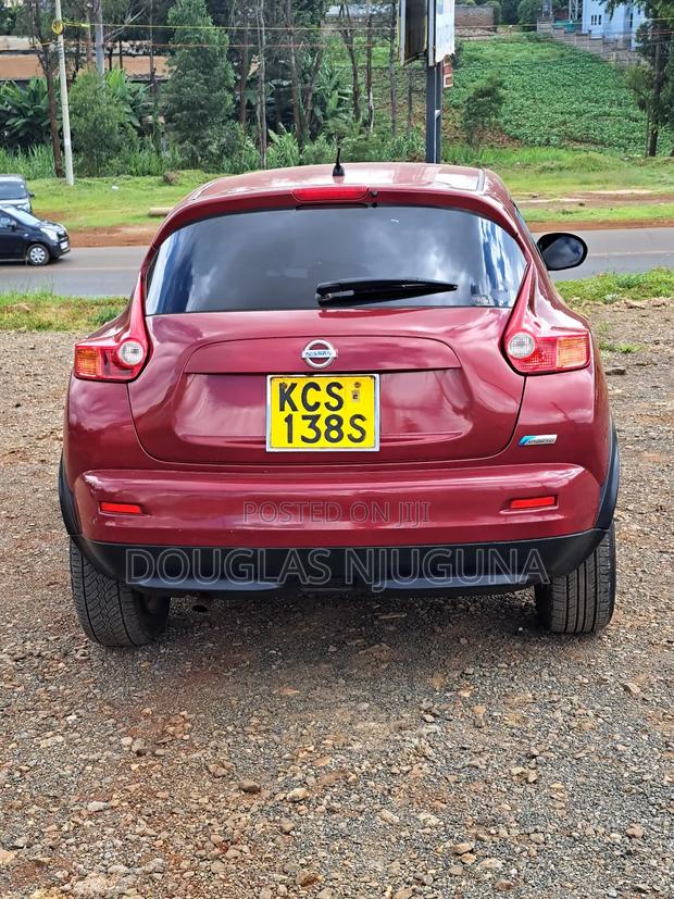 Nissan Juke 2011 Red