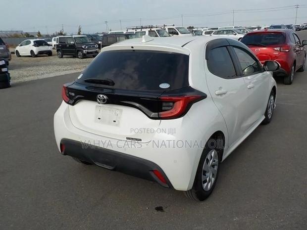 Toyota Yaris 2020 Pearl