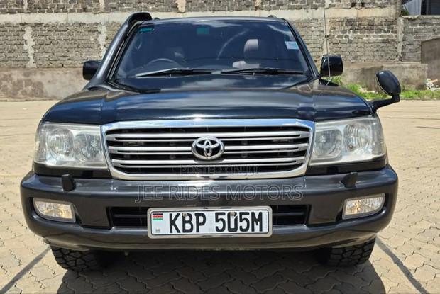 Toyota Land Cruiser 100 4.2 2006 Black