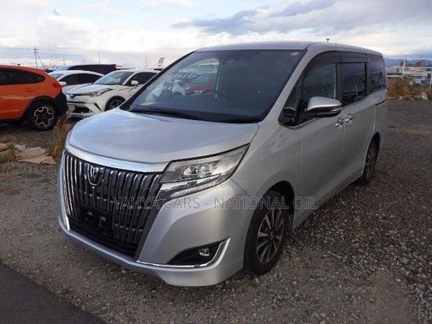 Toyota Esquire 2020 Silver