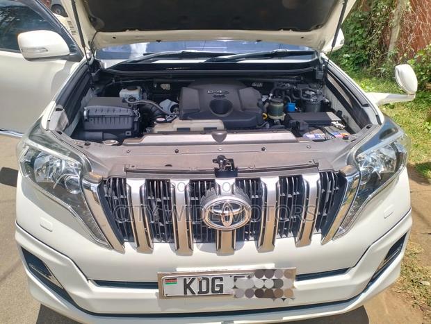 Toyota Land Cruiser Prado 2.8 D-4D 2016 White