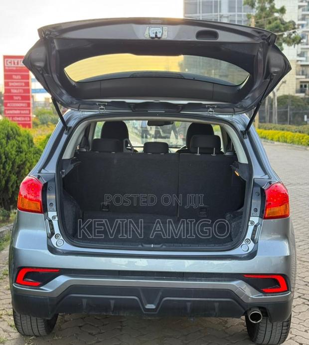Mitsubishi RVR 2019 Silver