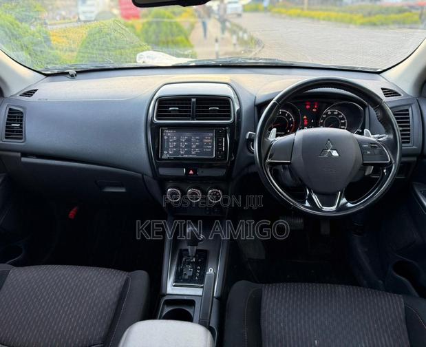 Mitsubishi RVR 2019 Silver