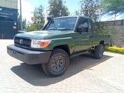 Toyota Land Cruiser 2015 Green for sale