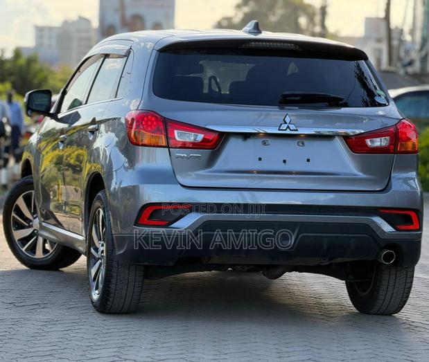 Mitsubishi RVR 2019 Silver