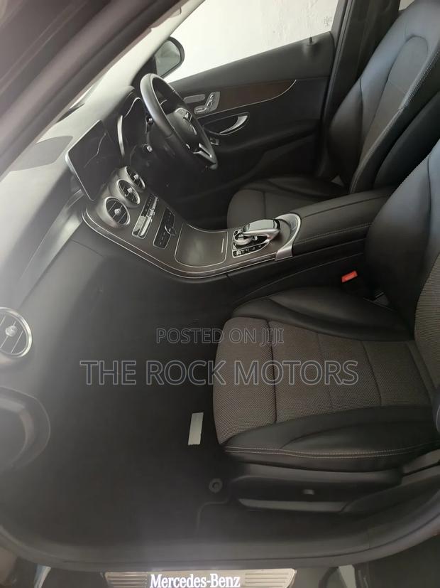 Mercedes-Benz C-Class 2019 Black