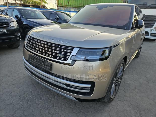 Land Rover Range Rover Vogue 2023 Brown