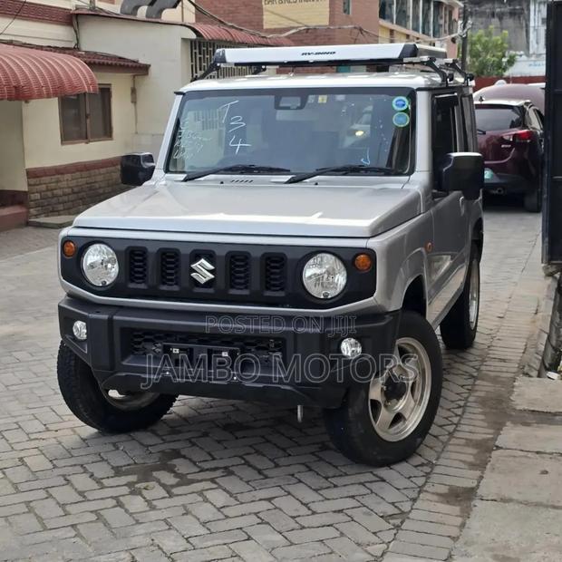 Suzuki Jimny 2019 Silver