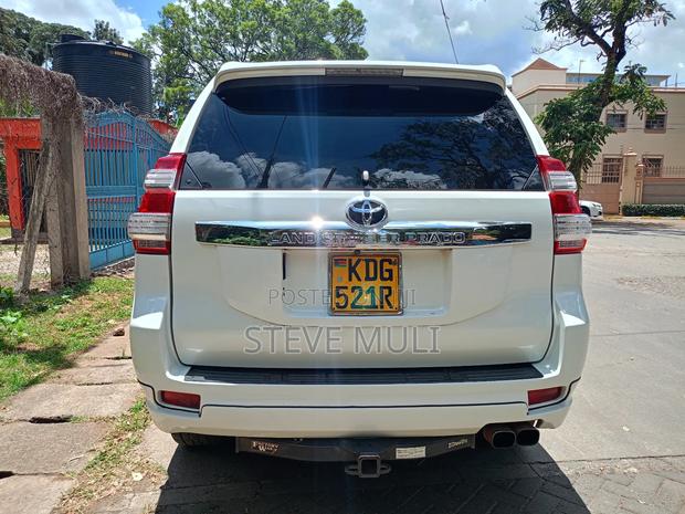 Toyota Land Cruiser Prado 2016 White