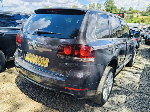 Volkswagen Touareg 2.5 TDi Tiptronic 2009 Gray
