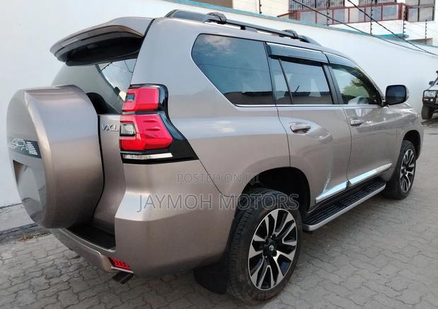 Toyota Land Cruiser Prado 2020 Gold