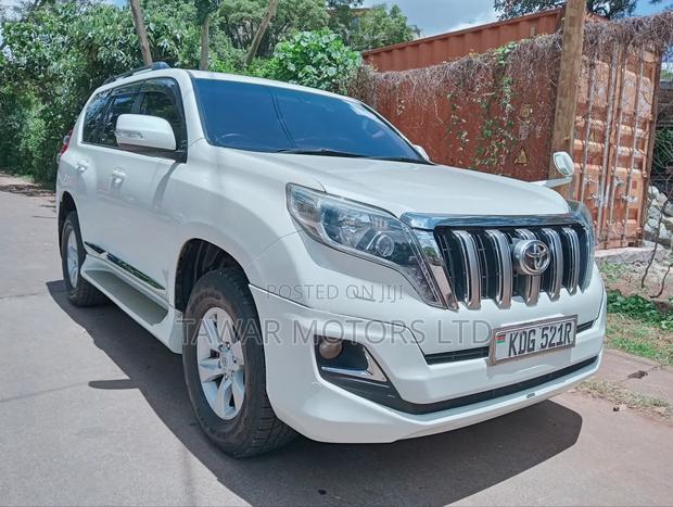 Toyota Land Cruiser Prado 2016 White
