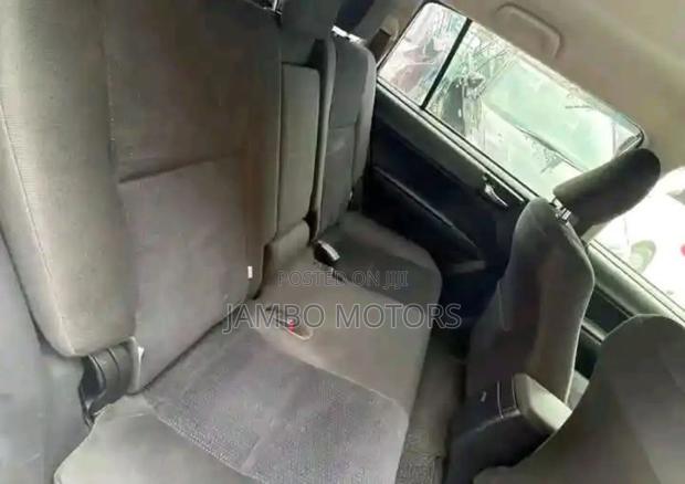 Toyota Corolla Fielder 1.5 Hybrid FWD 2020 White