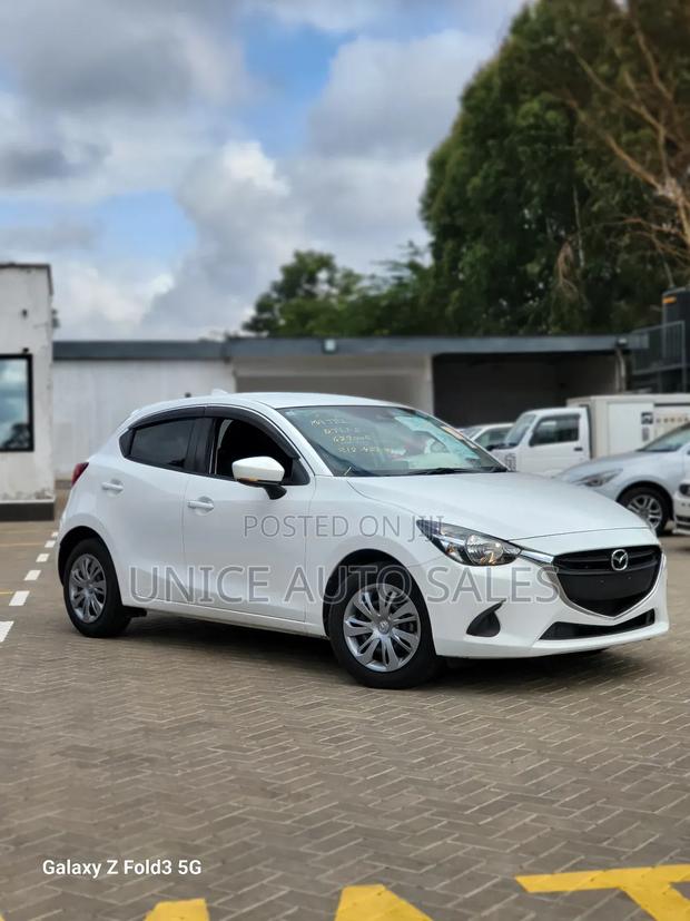 Mazda Demio 2019 White