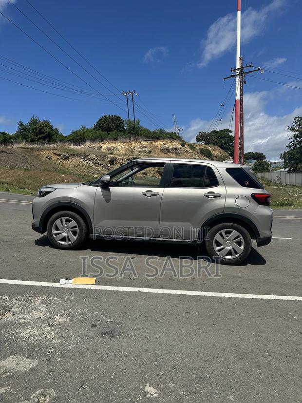 Daihatsu Rocky 2022 Gray