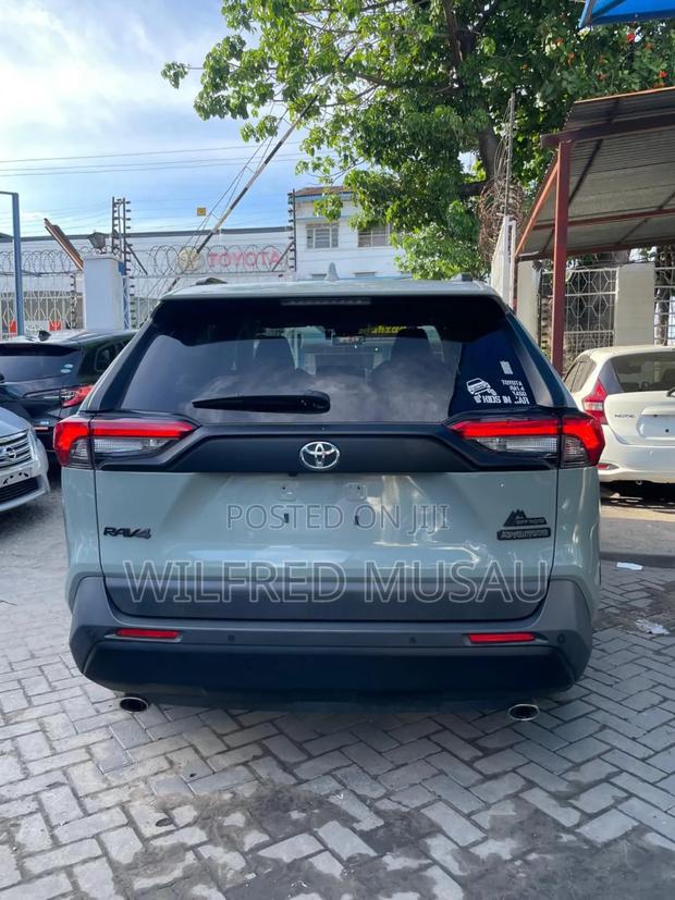 Toyota RAV4 Adventure AWD 2020 Blue