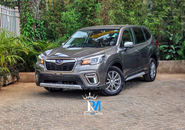 Subaru Forester 2018 Gray