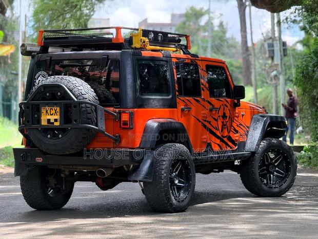 Jeep Wrangler 2012 Orange