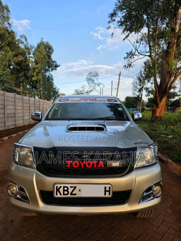 Toyota Hilux 2007 Silver