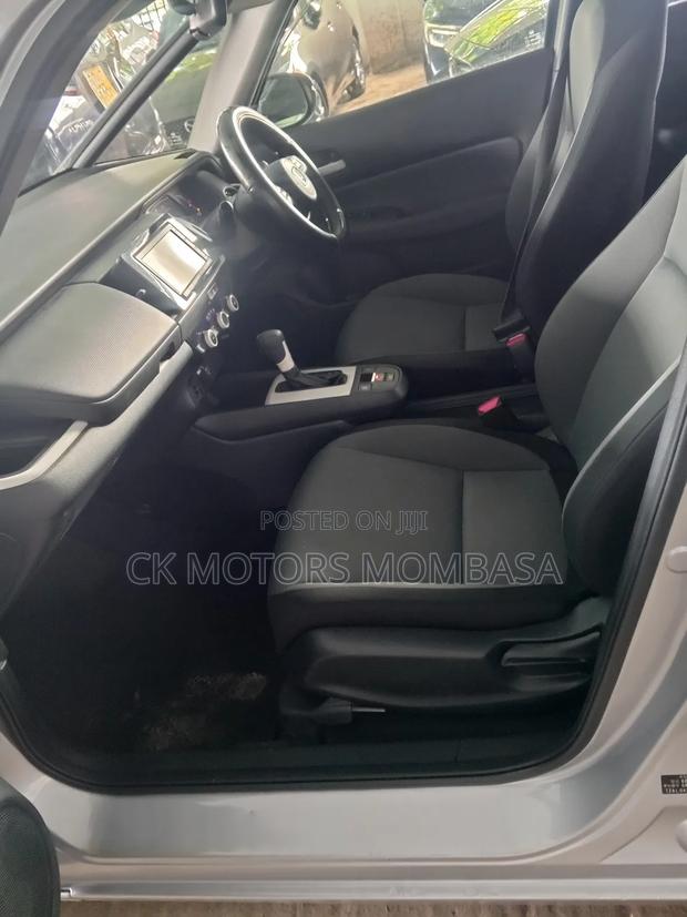 Honda Fit 2020 Silver