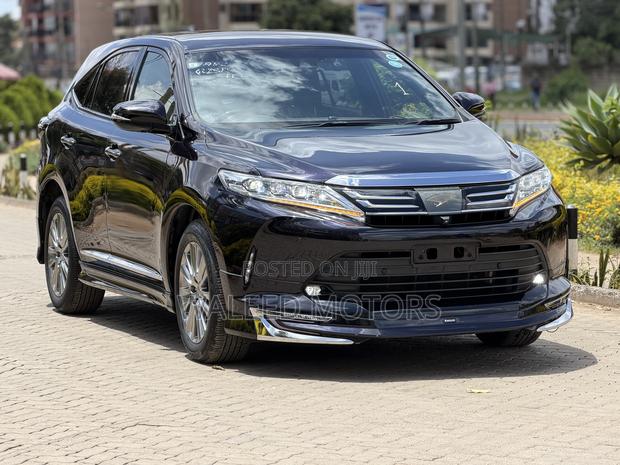 Toyota Harrier 2.0 2019 Black