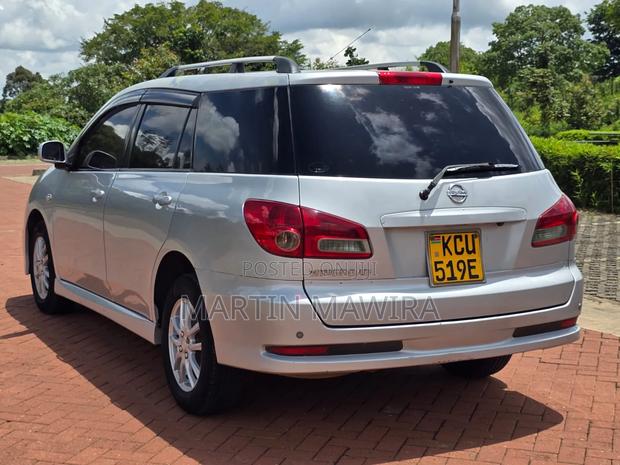 Nissan Wingroad 2011 Silver