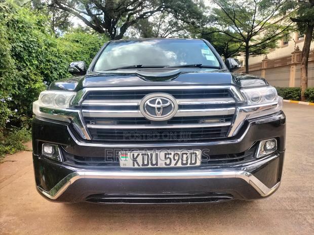 Toyota Land Cruiser 2011 Black