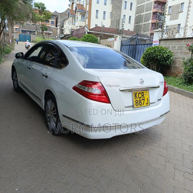 Nissan Teana 2011 White